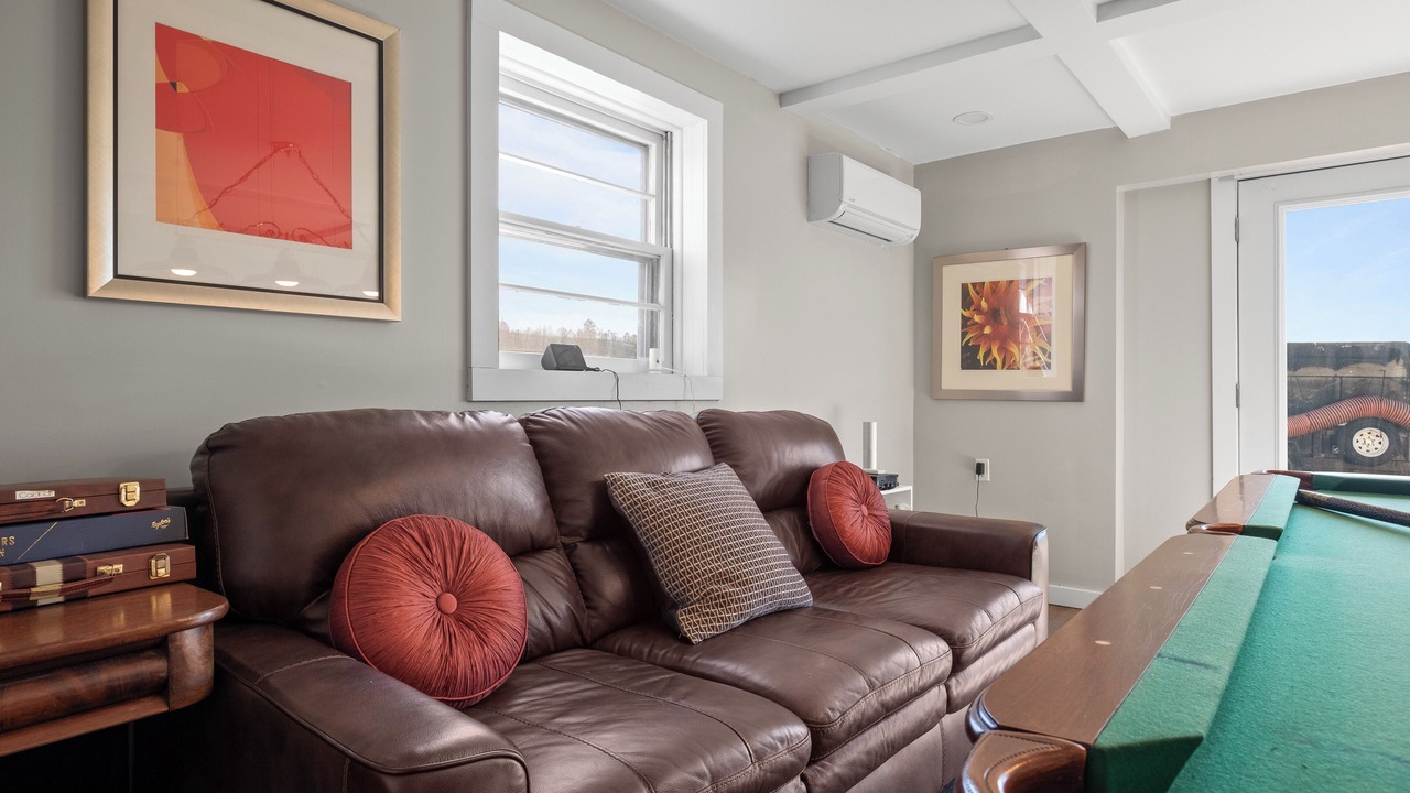 Photo of Livingroom in Disputanta