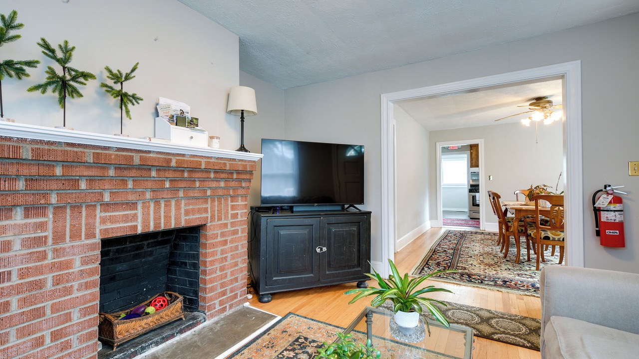 Photo of Livingroom in Travelers Rest