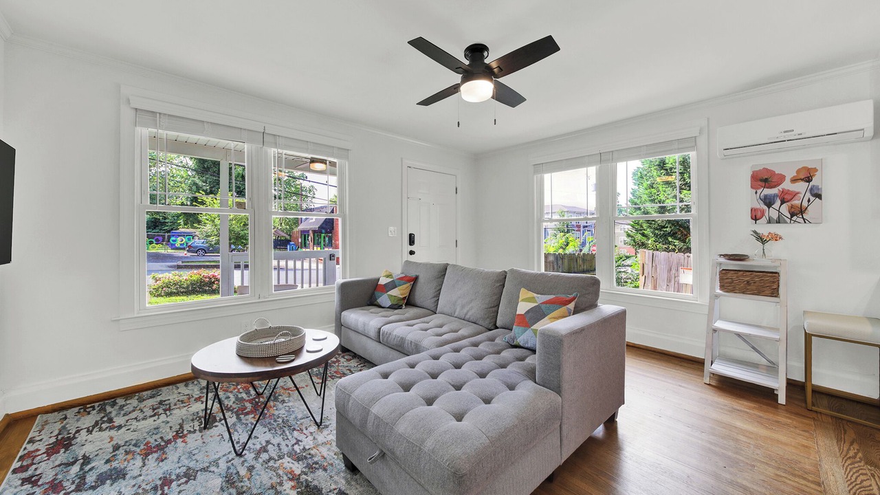Photo of Livingroom in Cherry