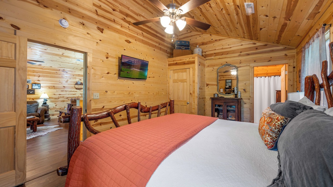 Photo of Bedroom in Pigeon Forge