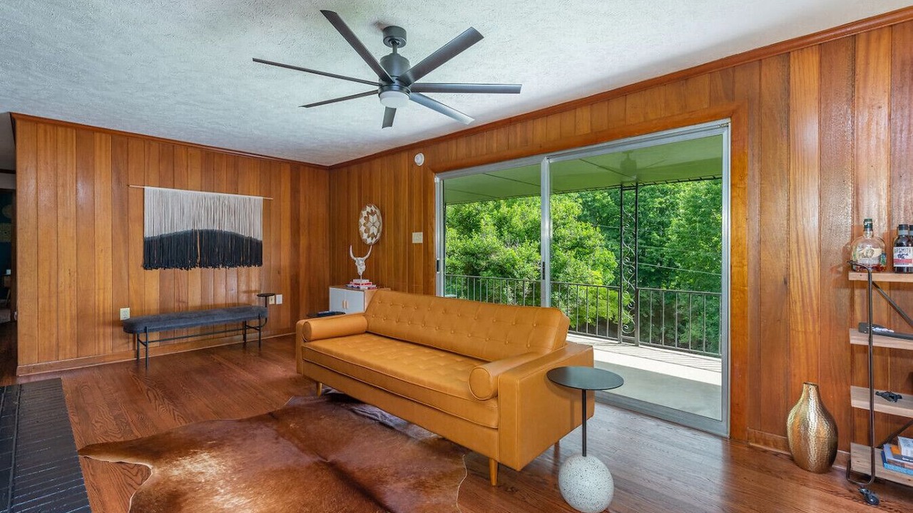 Photo of Livingroom in Waynesville