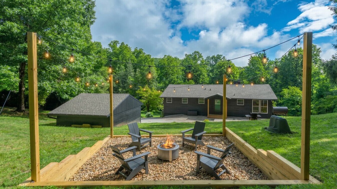 Photo of Patio Balcony in Waynesville