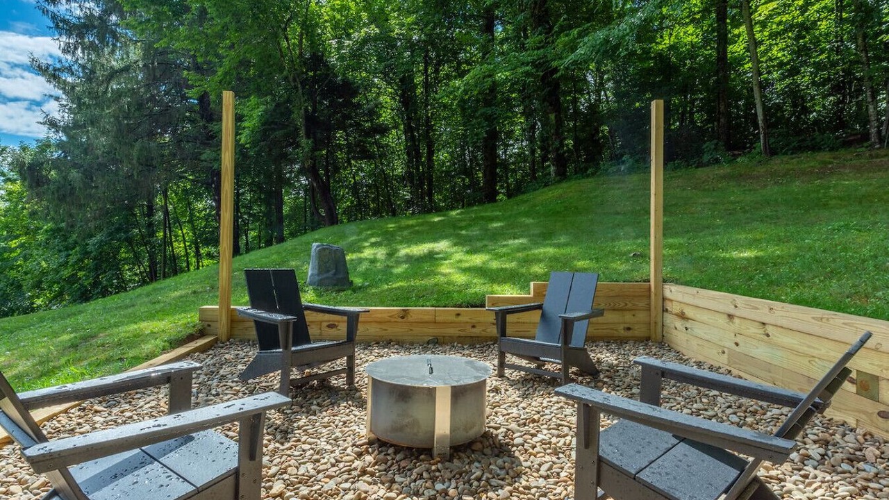 Photo of Outdoor in Waynesville