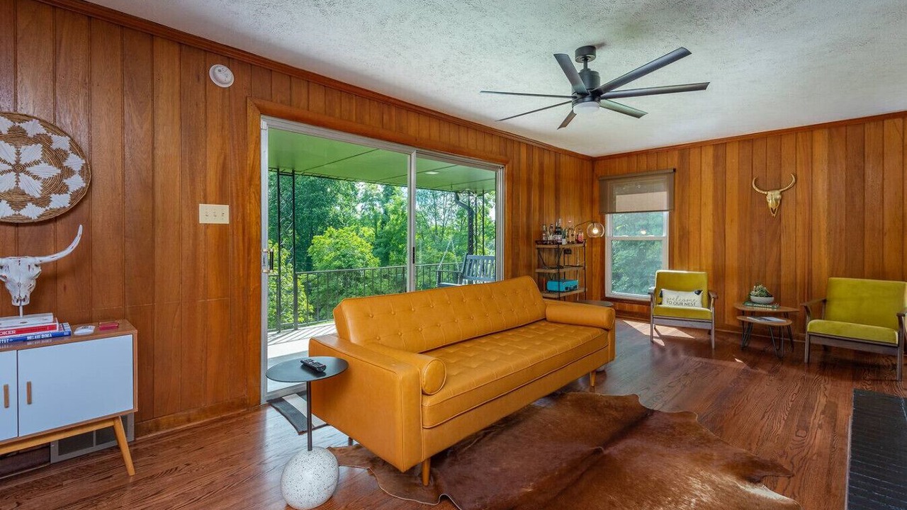 Photo of Livingroom in Waynesville
