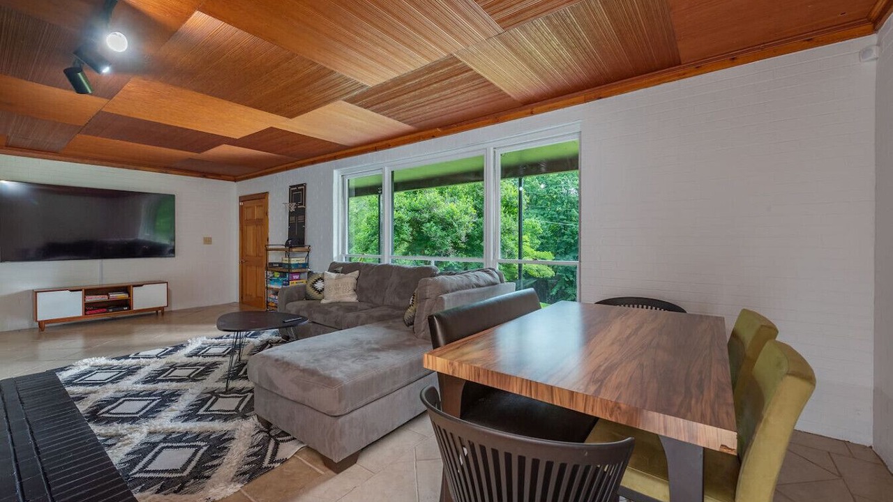 Photo of Livingroom in Waynesville