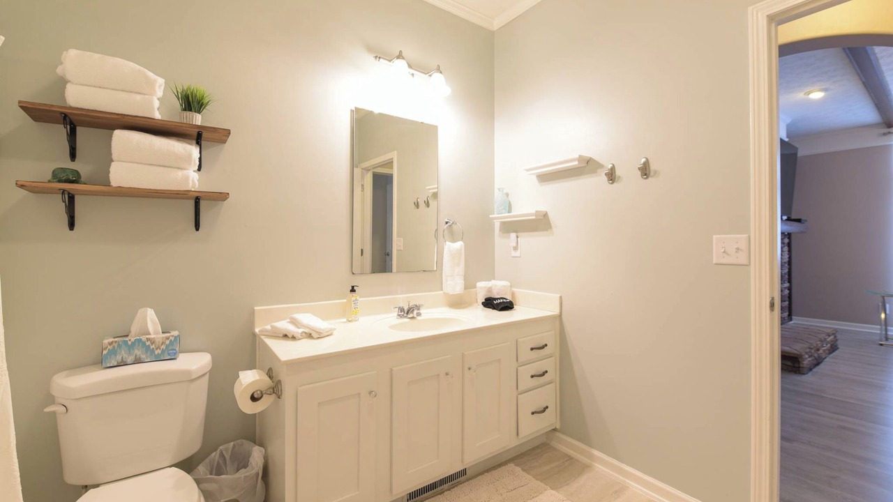 Photo of Bathroom in Arden