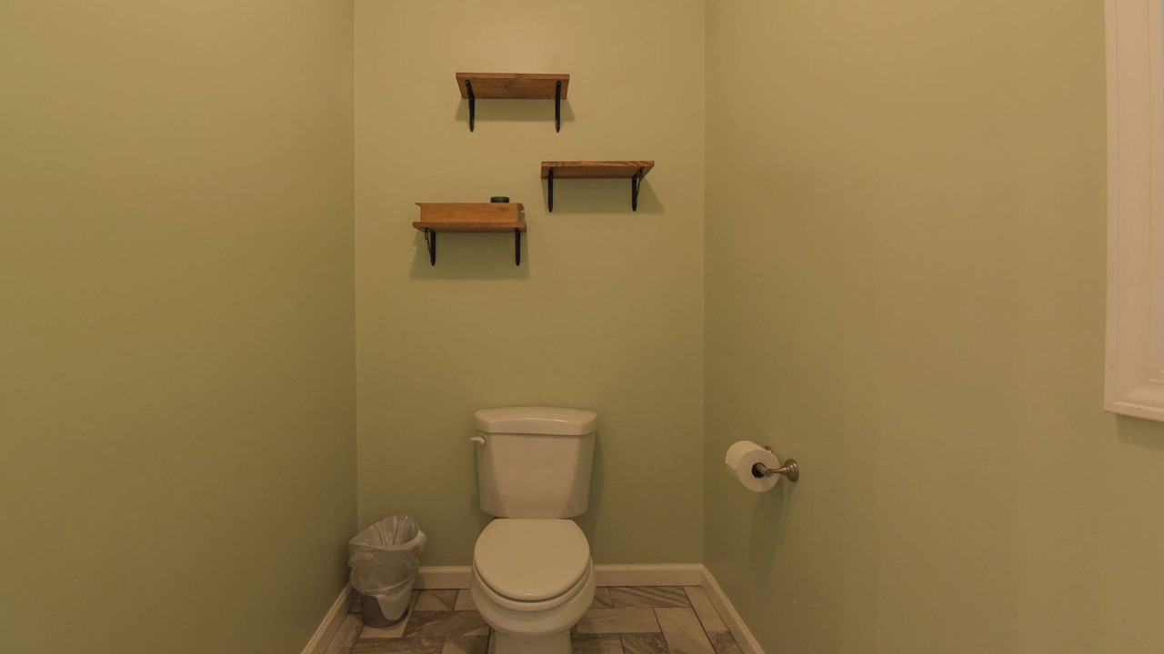 Photo of Bathroom in Arden