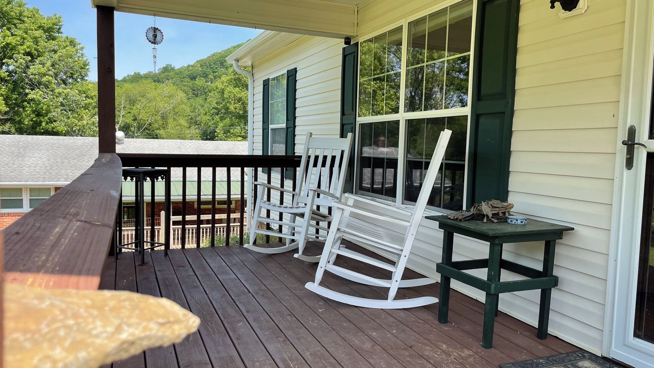 Photo of Outdoor in Avery Creek