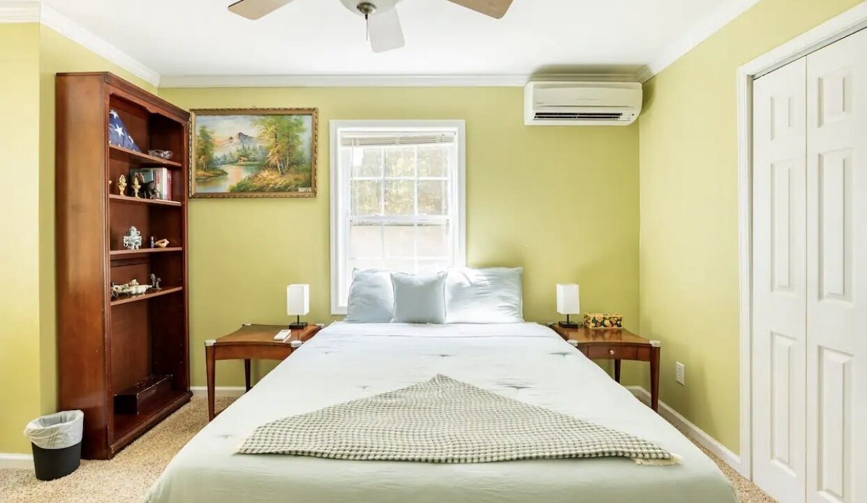 Photo of Bedroom in Sylva