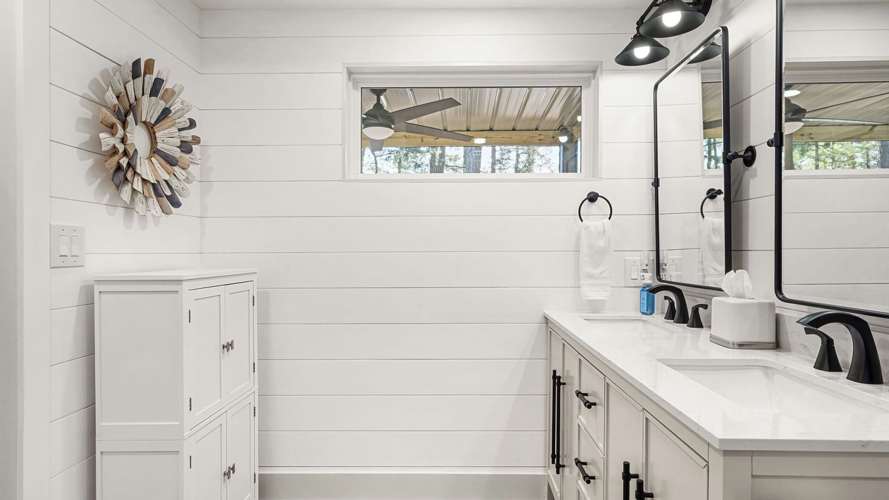 Photo of Bathroom in Anderson