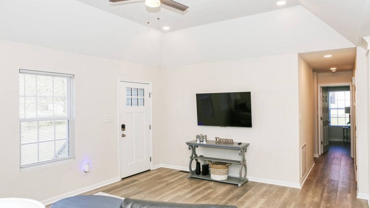 Photo of Livingroom in Westport
