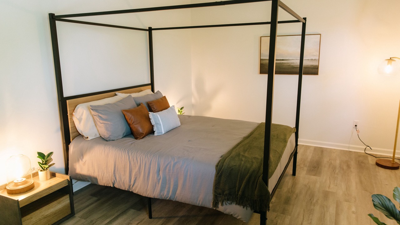 Photo of Bedroom in Berea