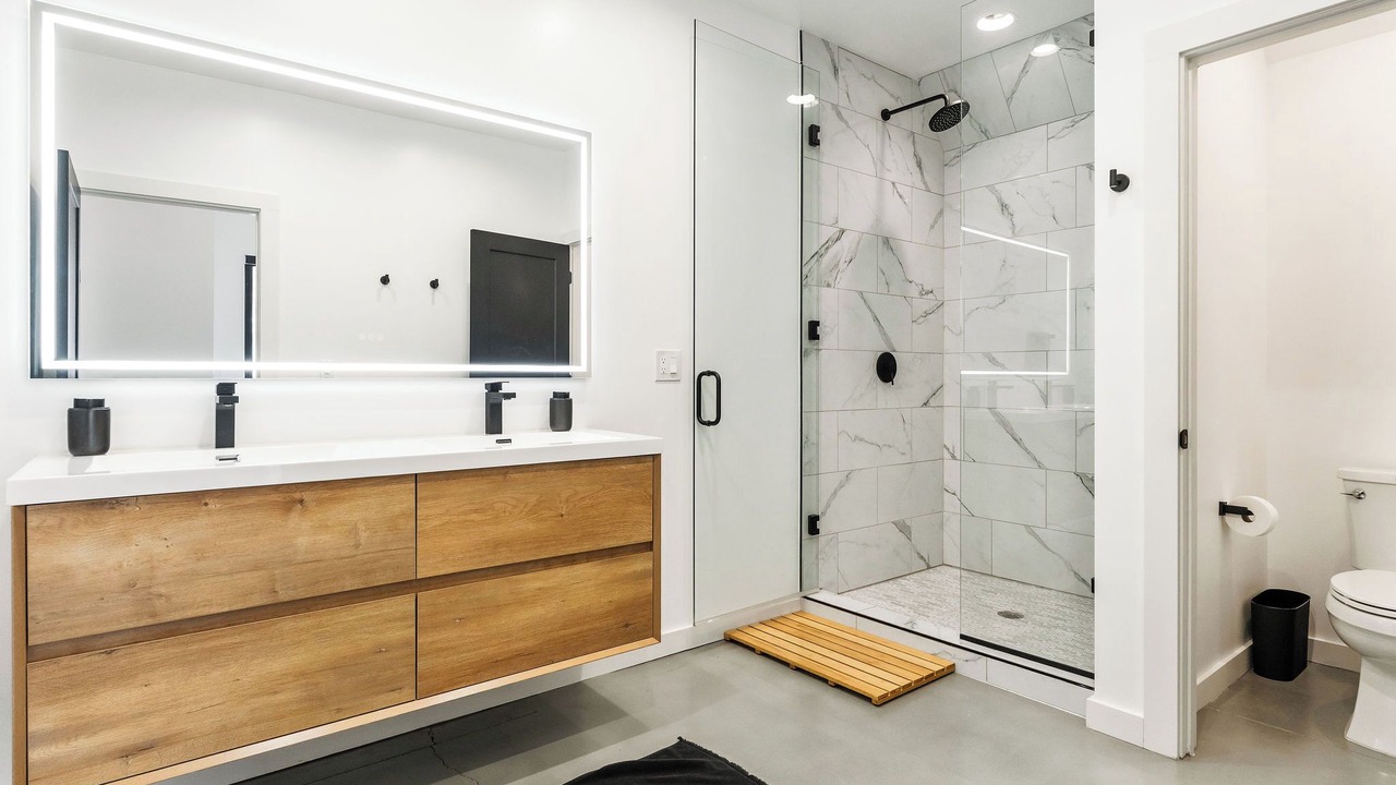 Photo of Bathroom in Byrdstown