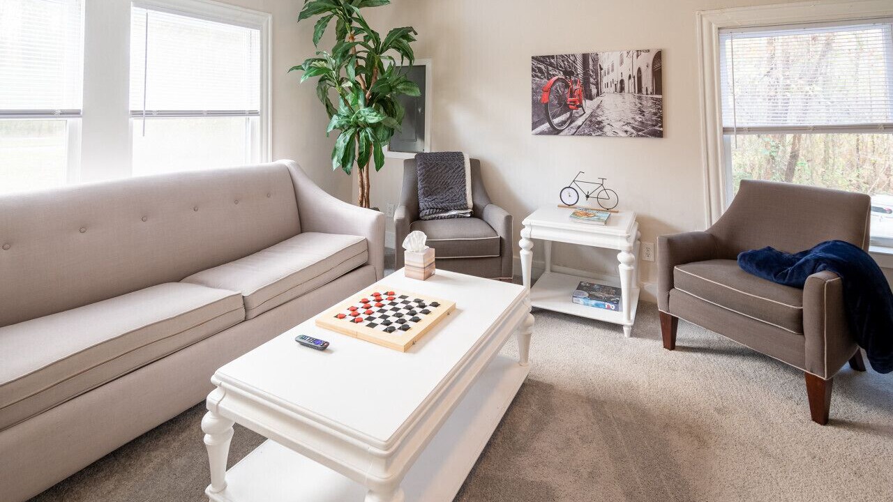 Photo of Livingroom in Charles City