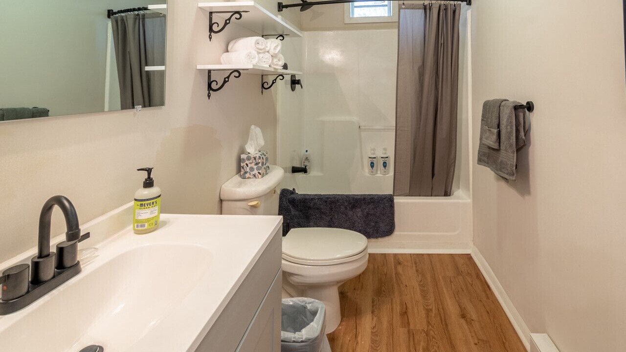 Photo of Bathroom in Charles City