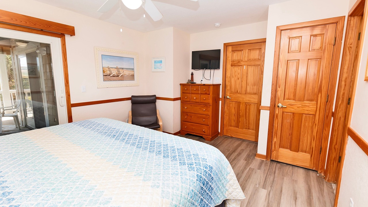 Photo of Bedroom in Ocean Isle Estates