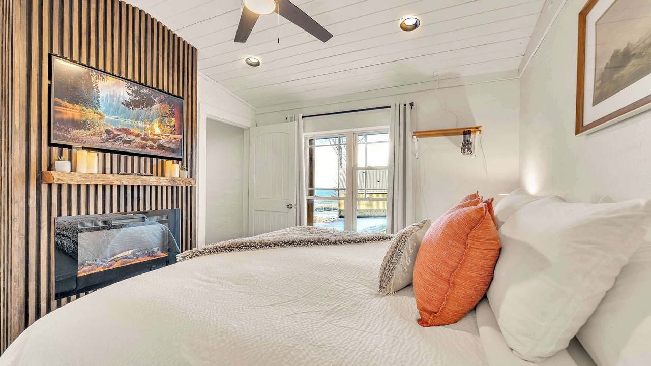 Photo of Bedroom in South Pittsburg
