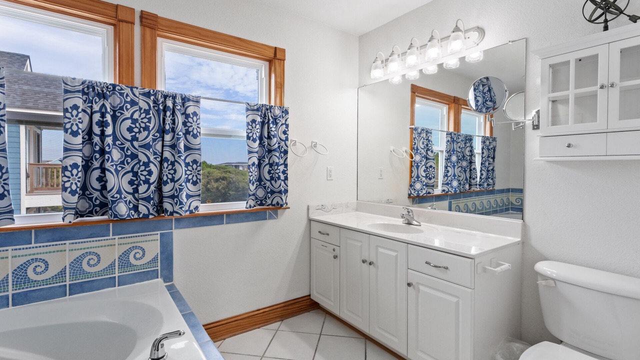Photo of Bathroom in Southern Shores