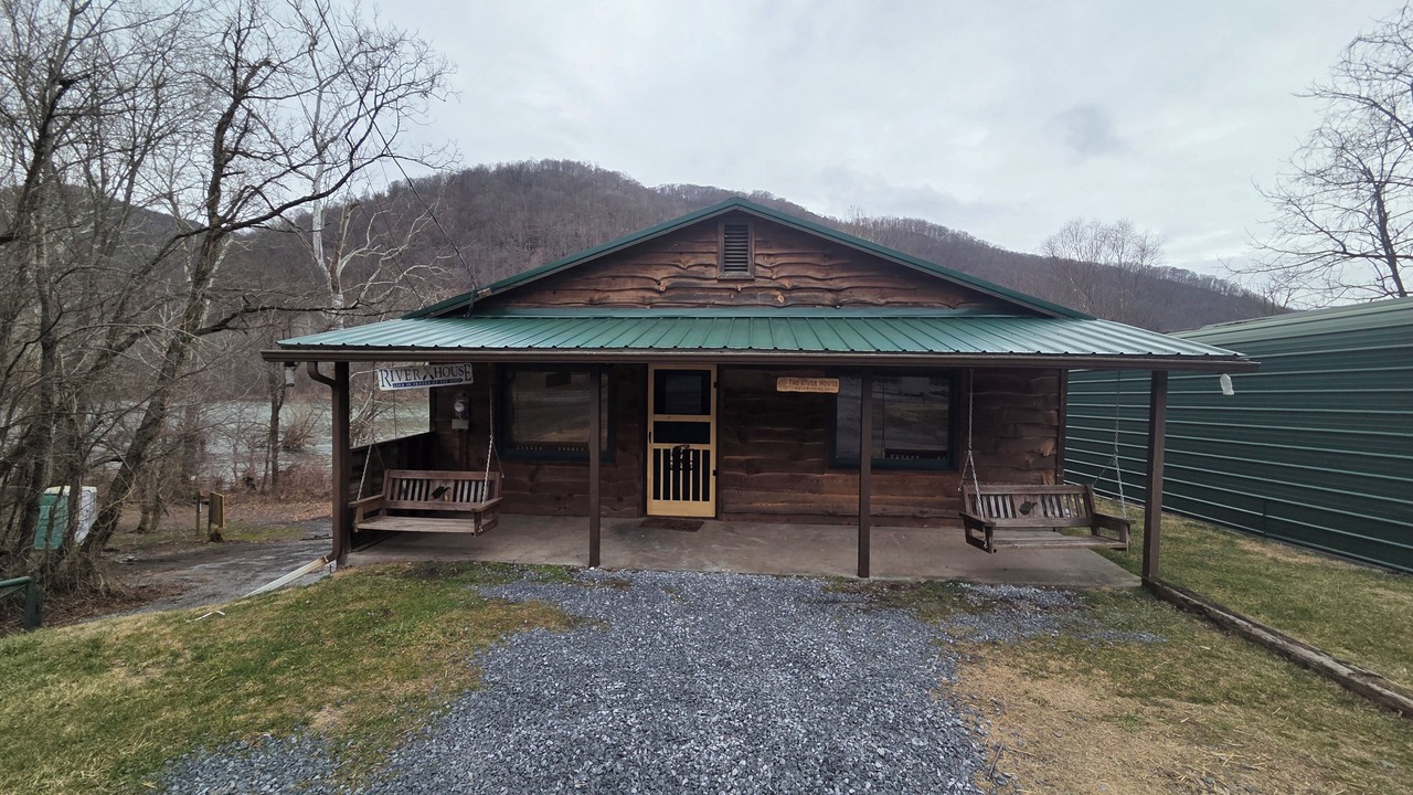 Photo of Outdoor in Lockbridge