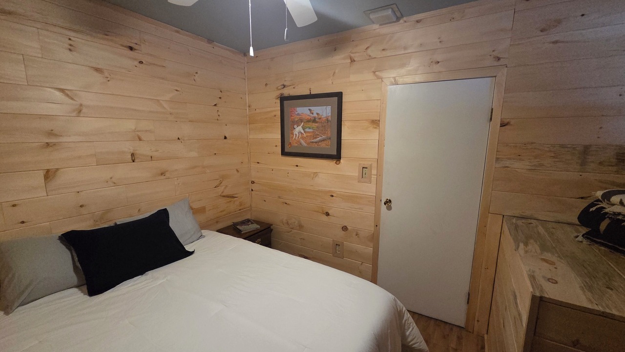 Photo of Bedroom in Lockbridge