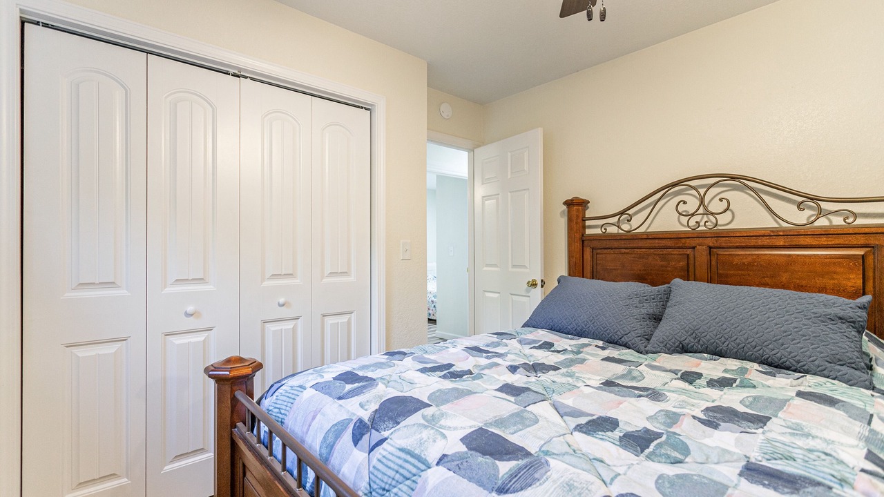 Photo of Bedroom in Hendersonville