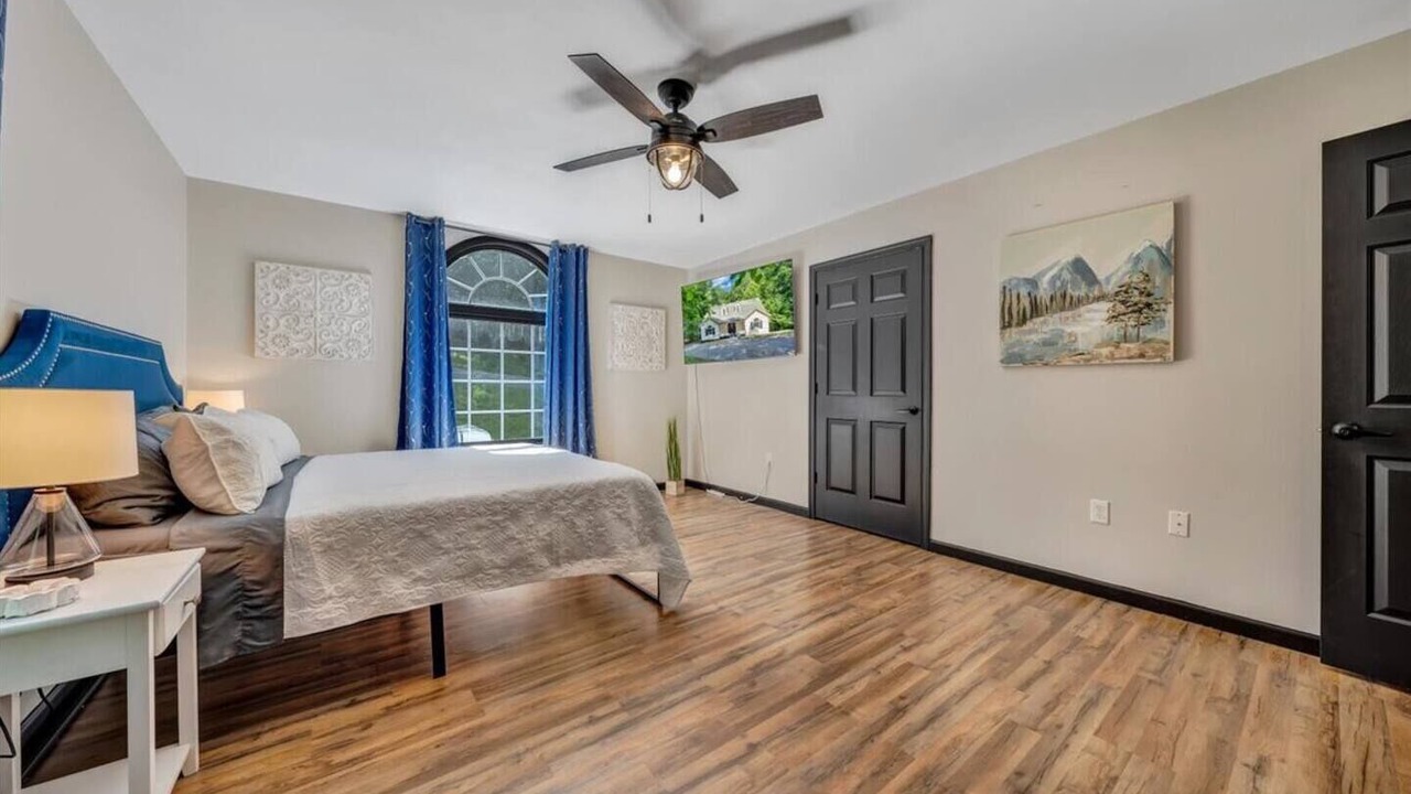 Photo of Bedroom in Westlake Corner
