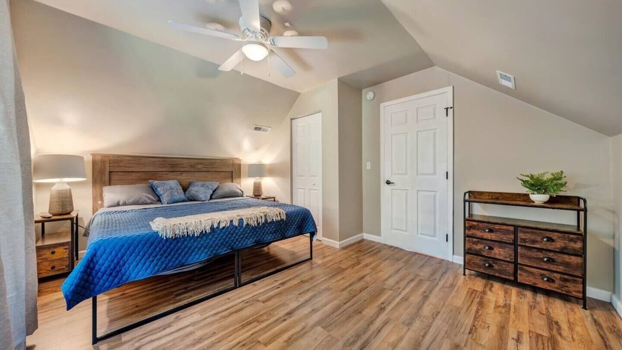 Photo of Bedroom in Westlake Corner