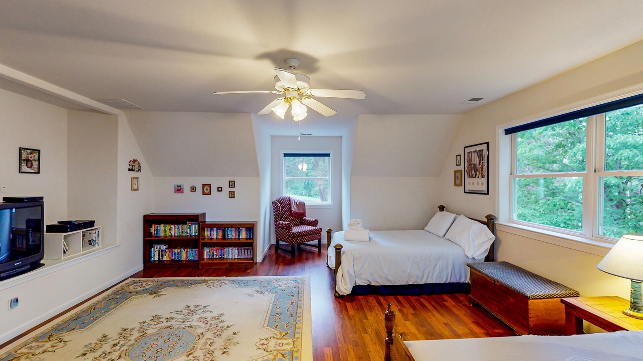 Photo of Bedroom in Goodview
