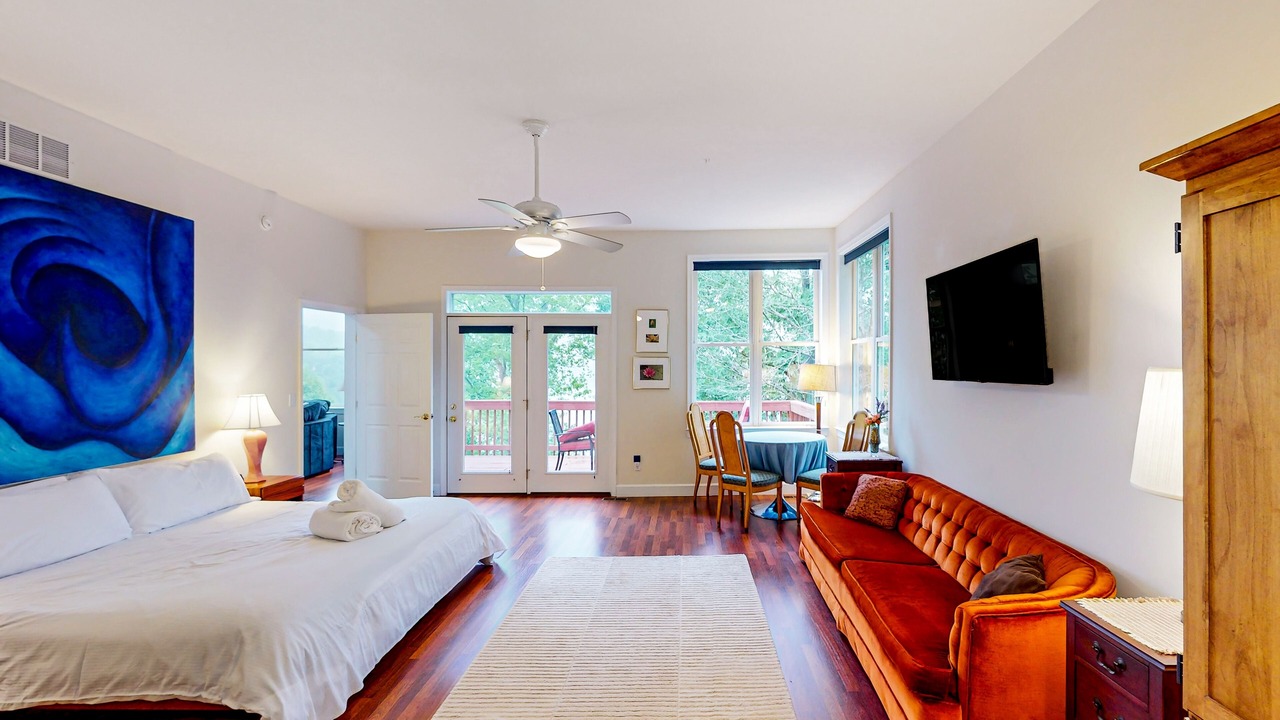 Photo of Bedroom in Goodview