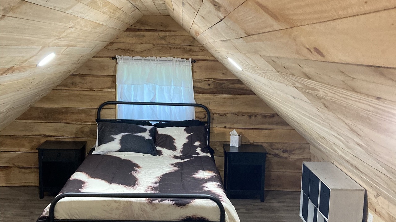 Photo of Bedroom in Duff