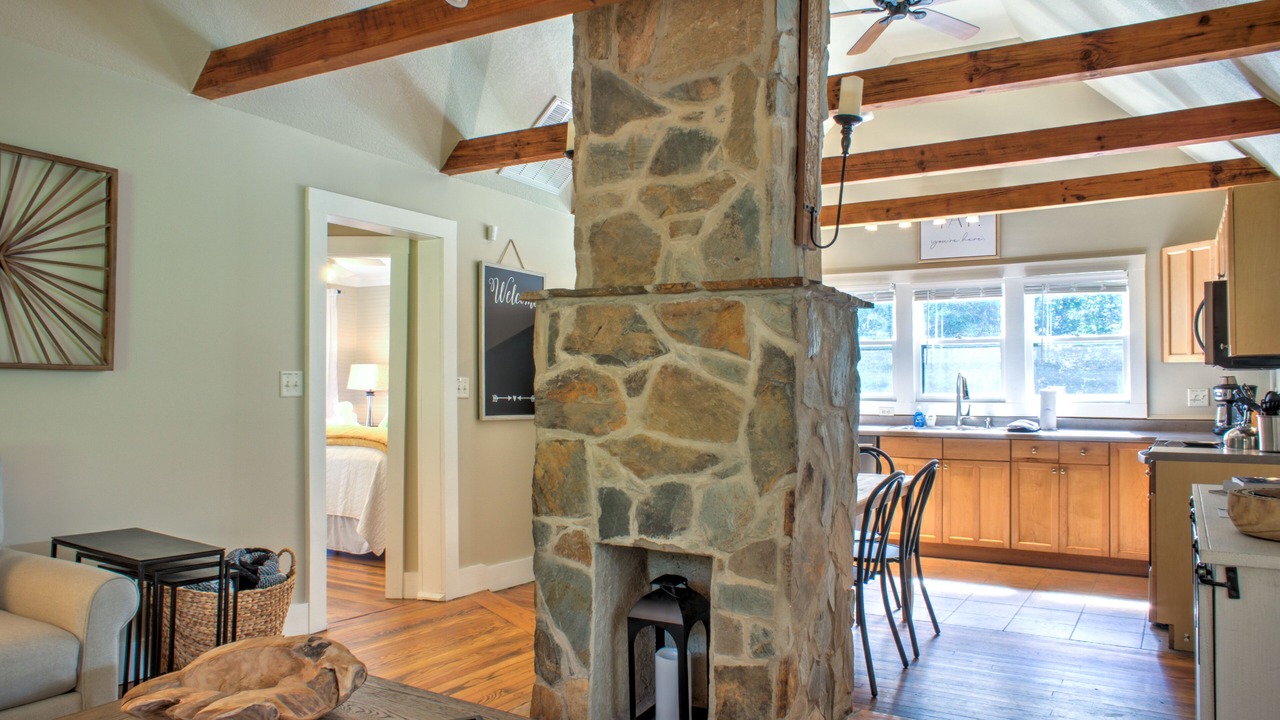Photo of Livingroom in Asheville