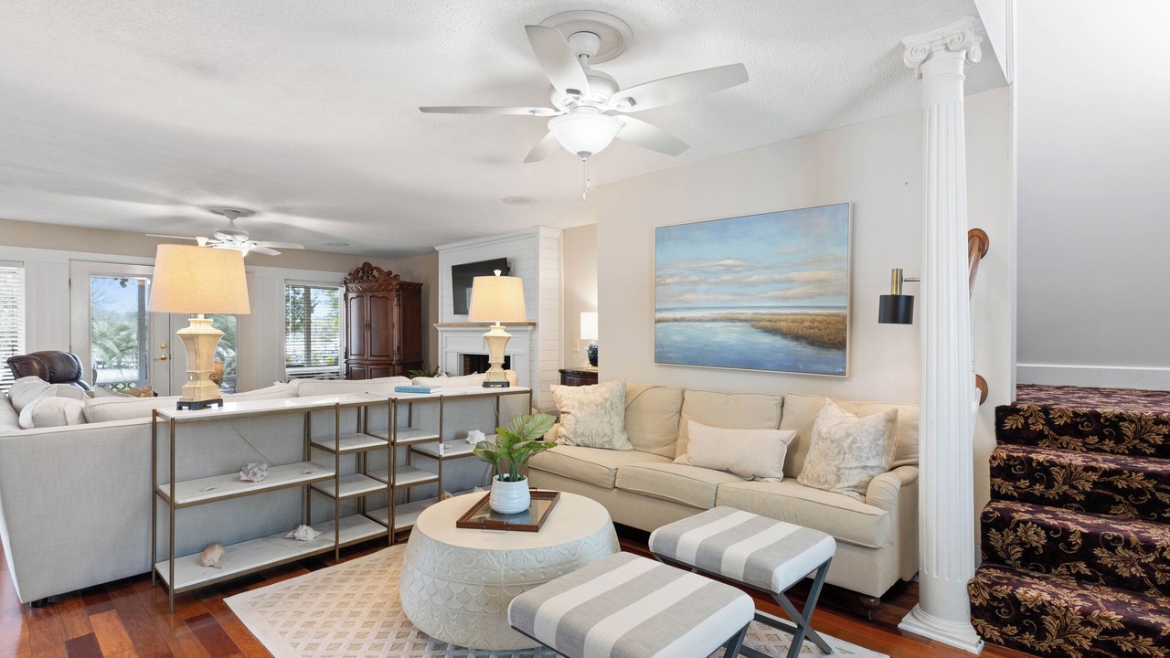 Photo of Livingroom in Long Beach