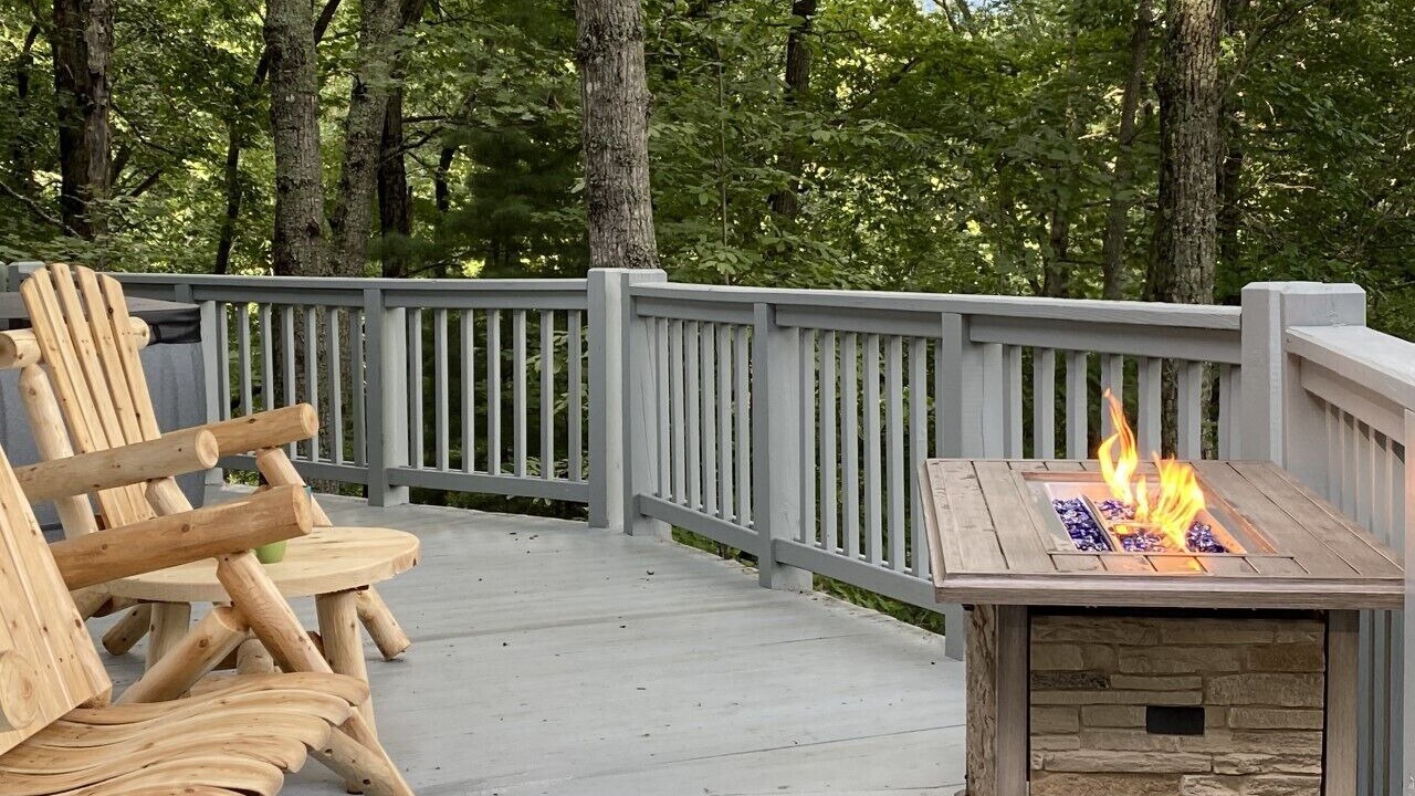 Photo of Patio Balcony in Montreat