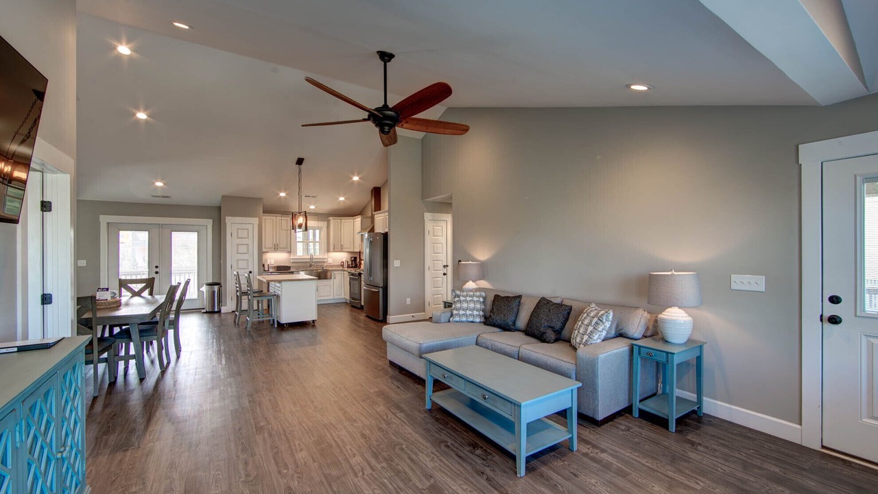 Photo of Livingroom in Avon