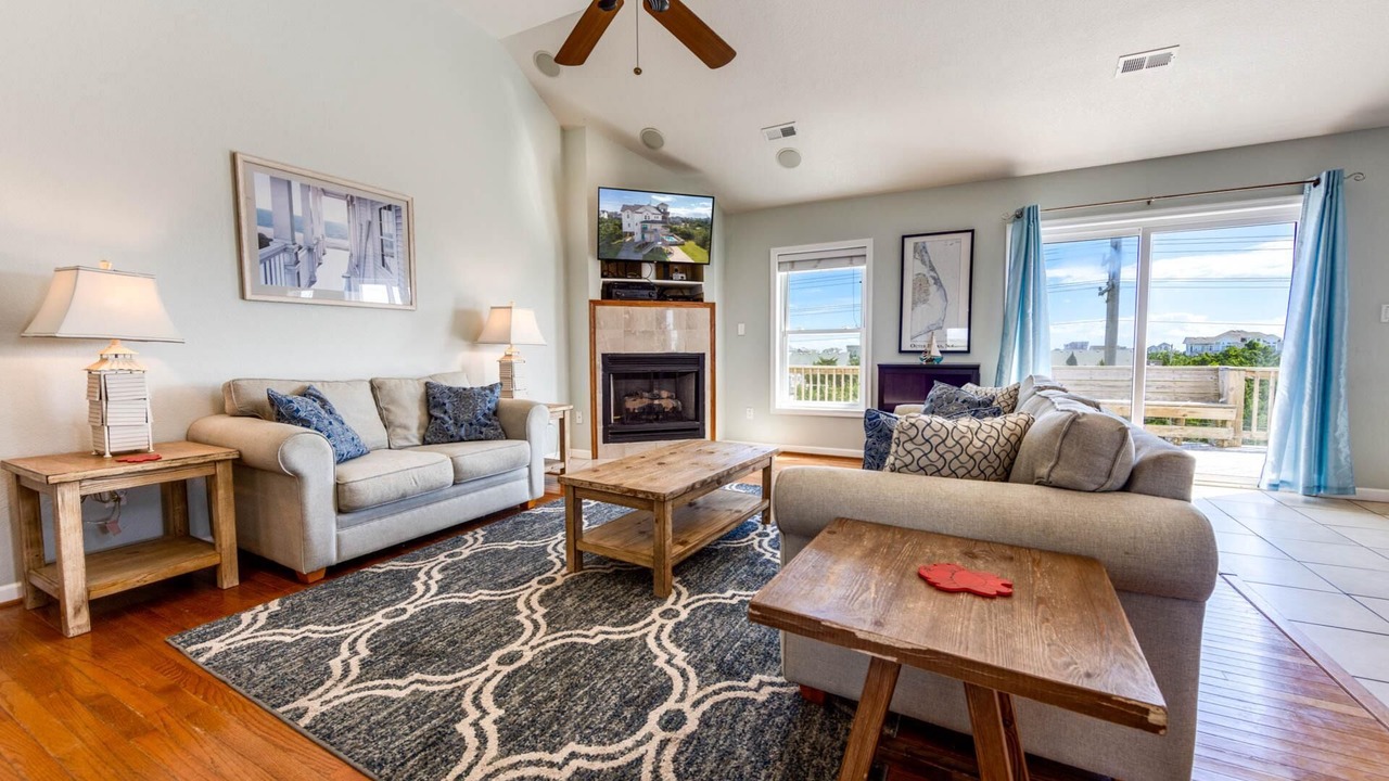 Photo of Bedroom in Wind Over Waves