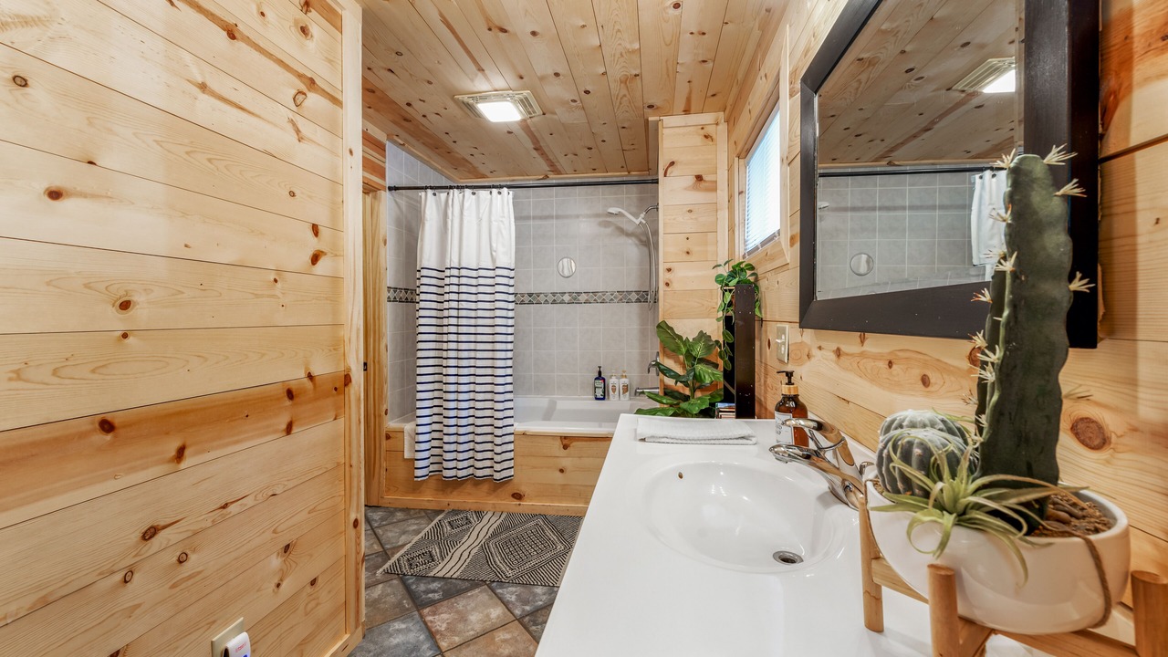 Photo of Bathroom in Mentone