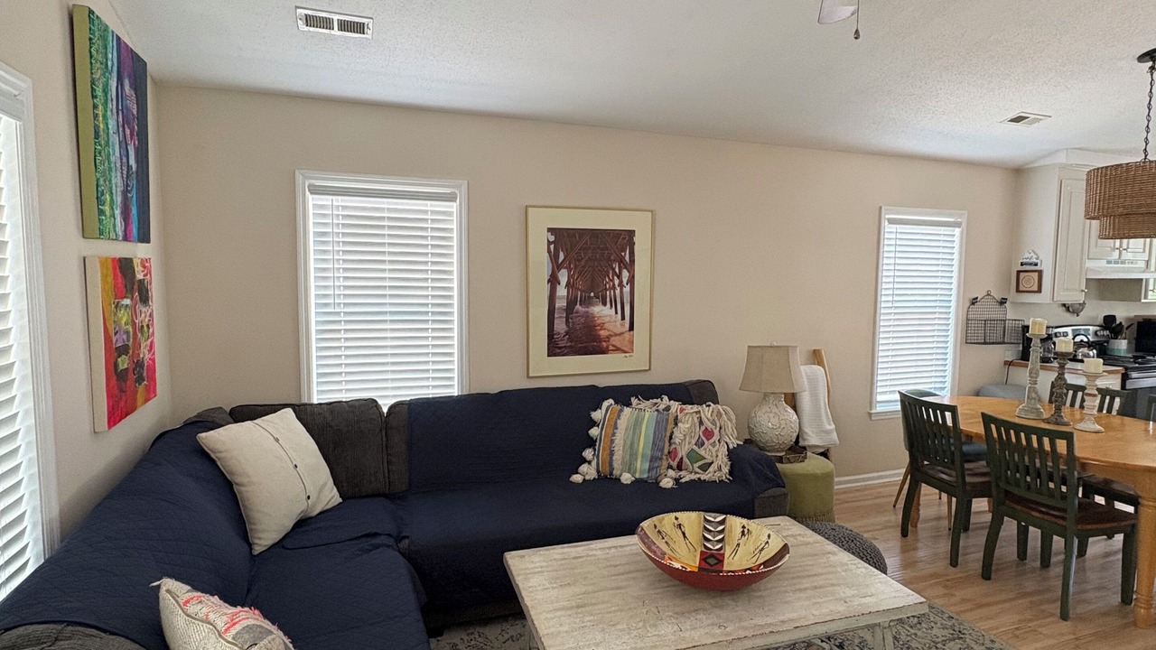 Photo of Livingroom in Tranquil Harbour
