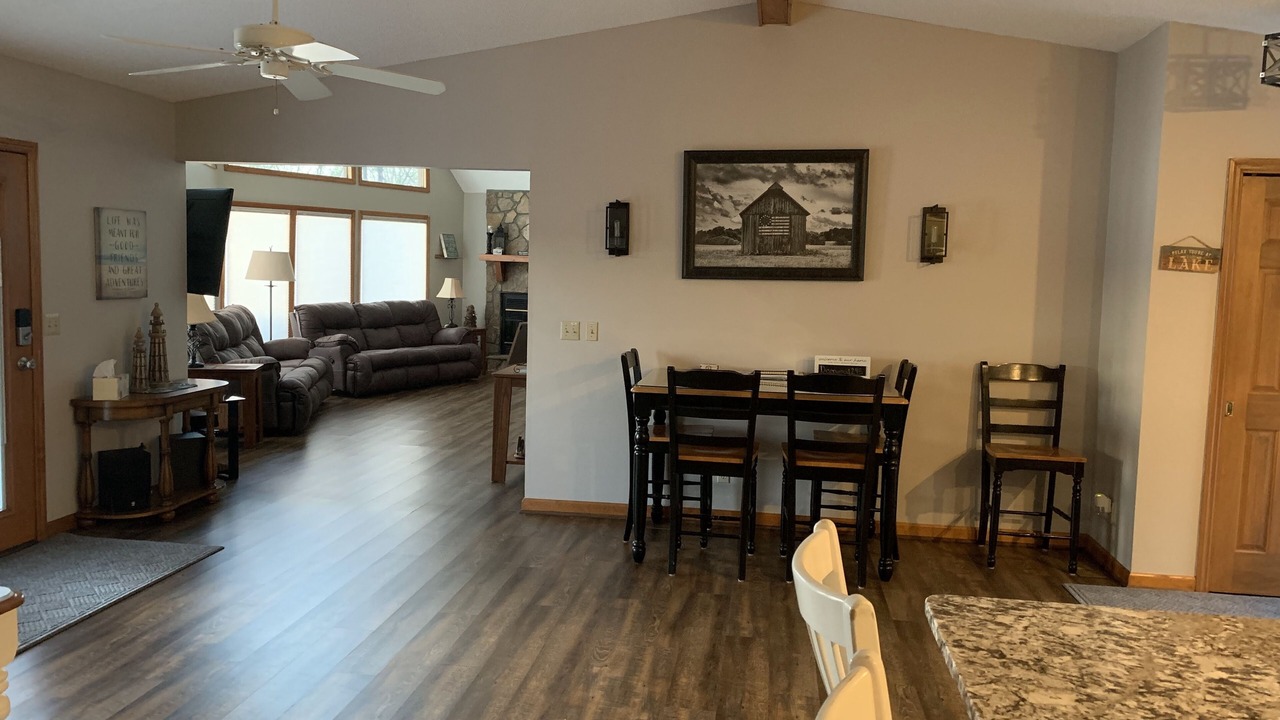 Photo of Livingroom in La Follette