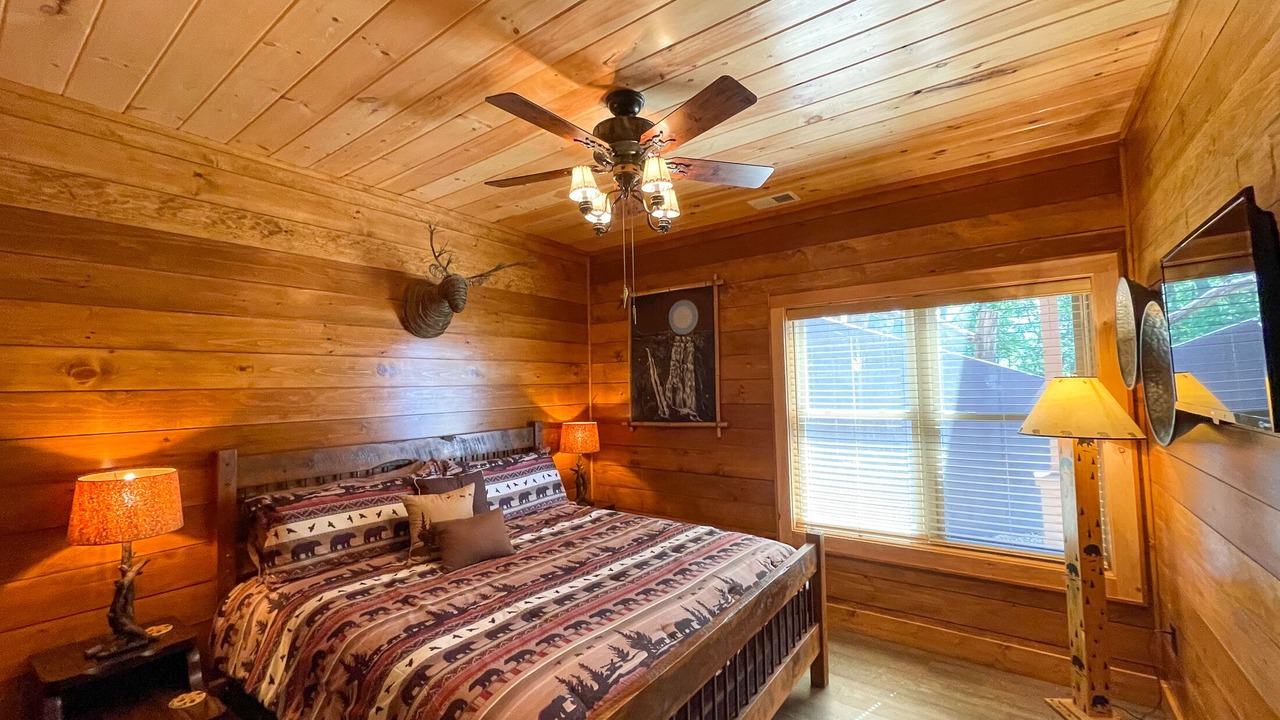 Photo of Bedroom in Bryson City