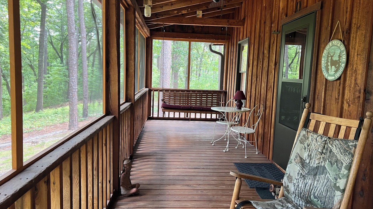 Photo of Patio Balcony in Quewhiffle