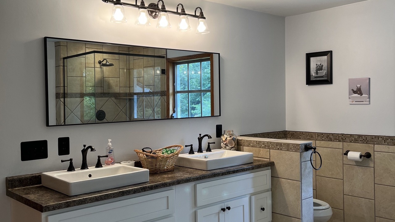 Photo of Bathroom in Oneida