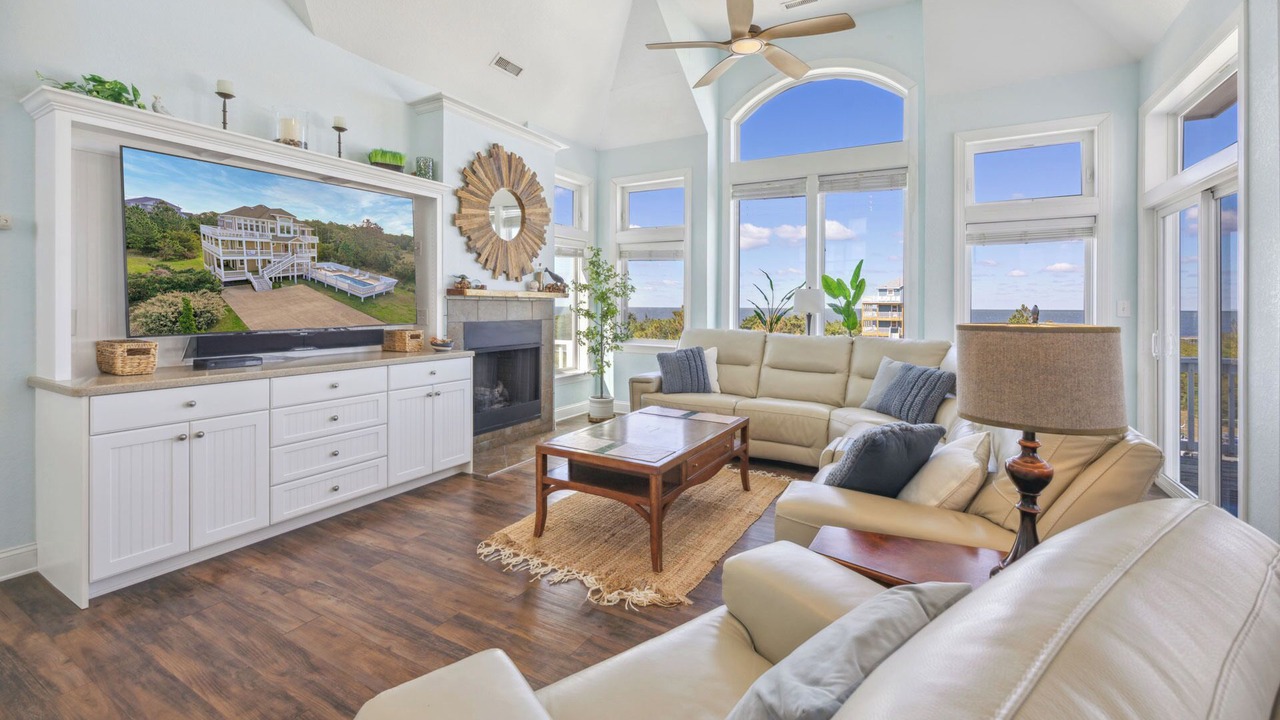 Photo of Bedroom in Wind Over Waves