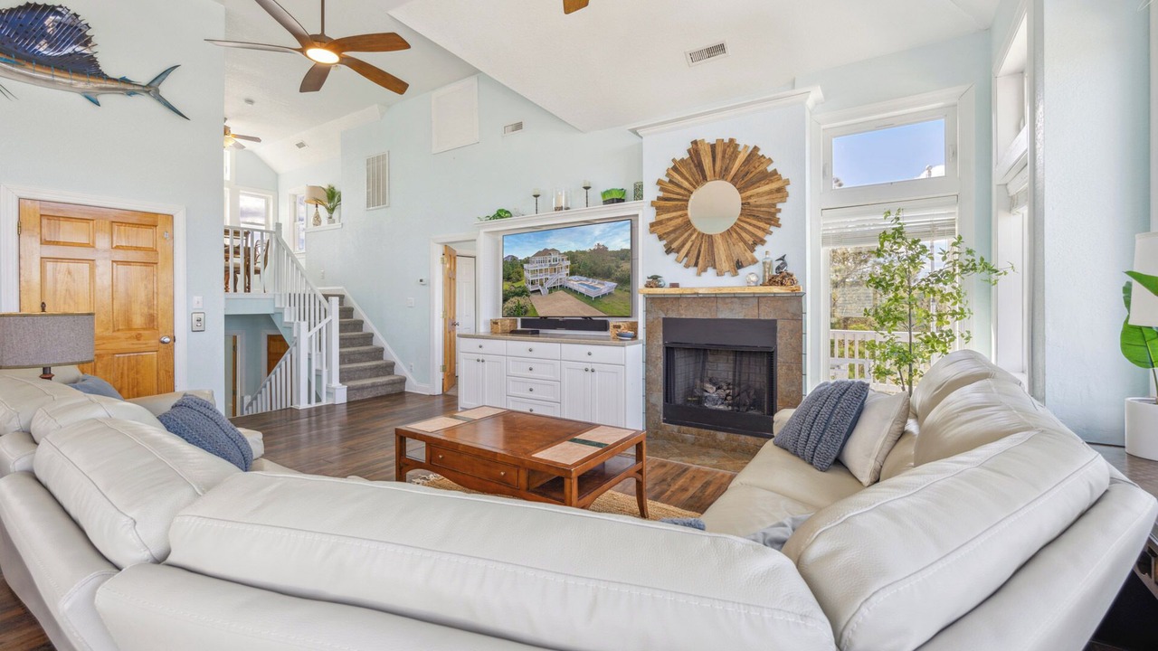 Photo of Bedroom in Wind Over Waves