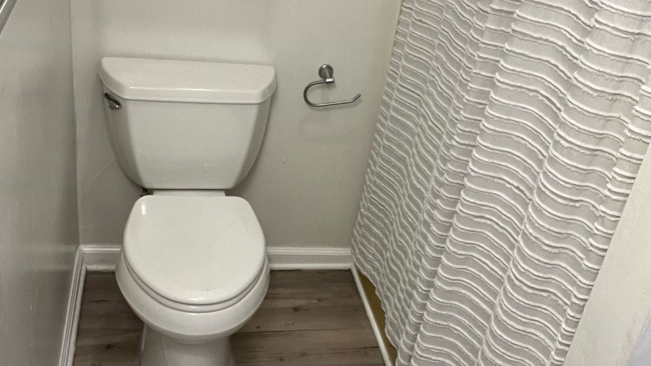 Photo of Bathroom in Garden City