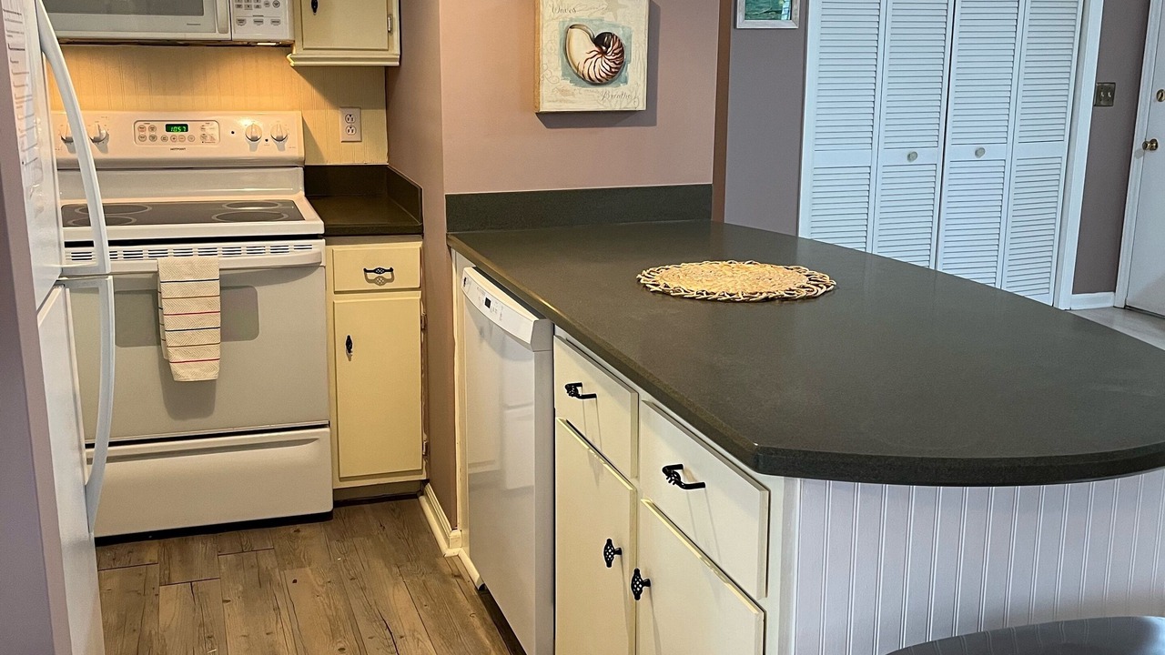 Photo of Kitchen in Garden City