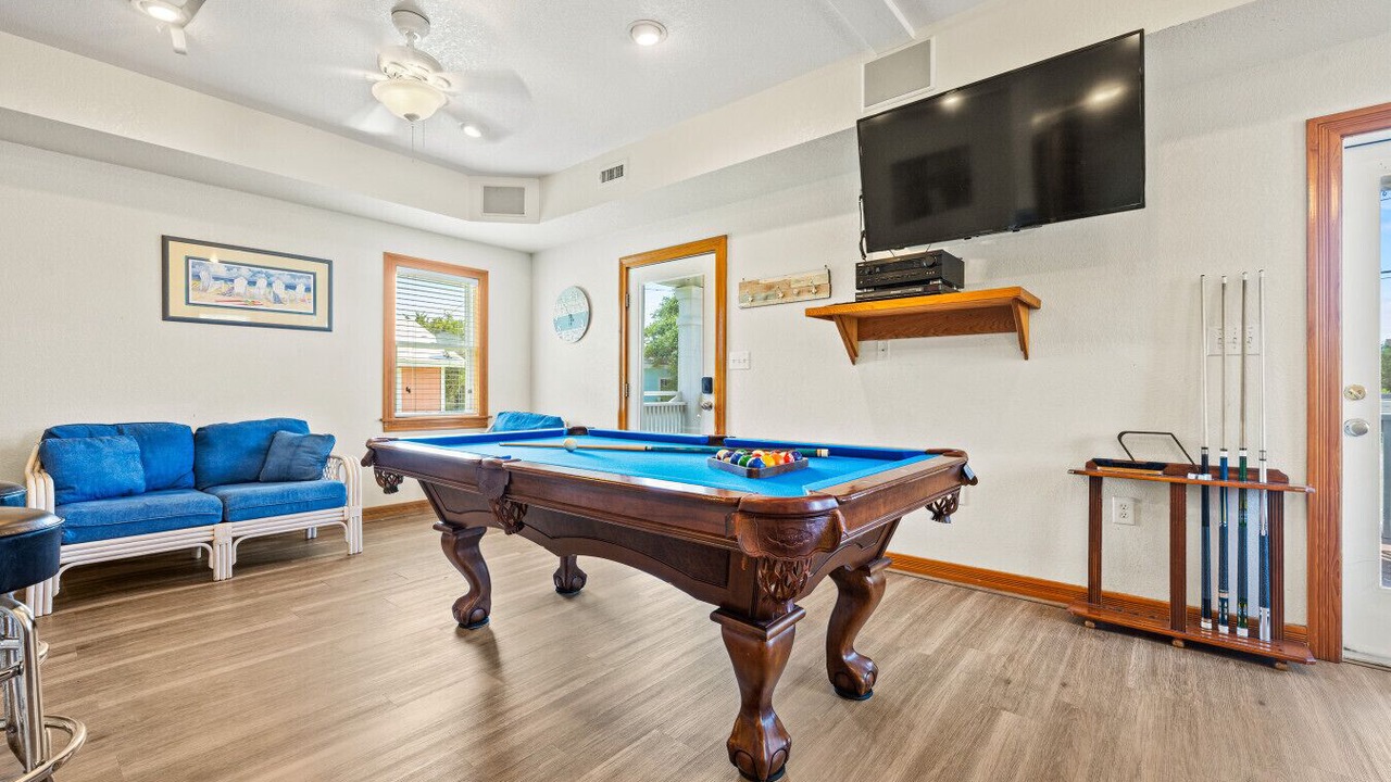 Photo of Bedroom in Waves