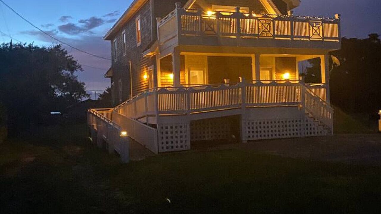 Photo of Outdoor in Waves