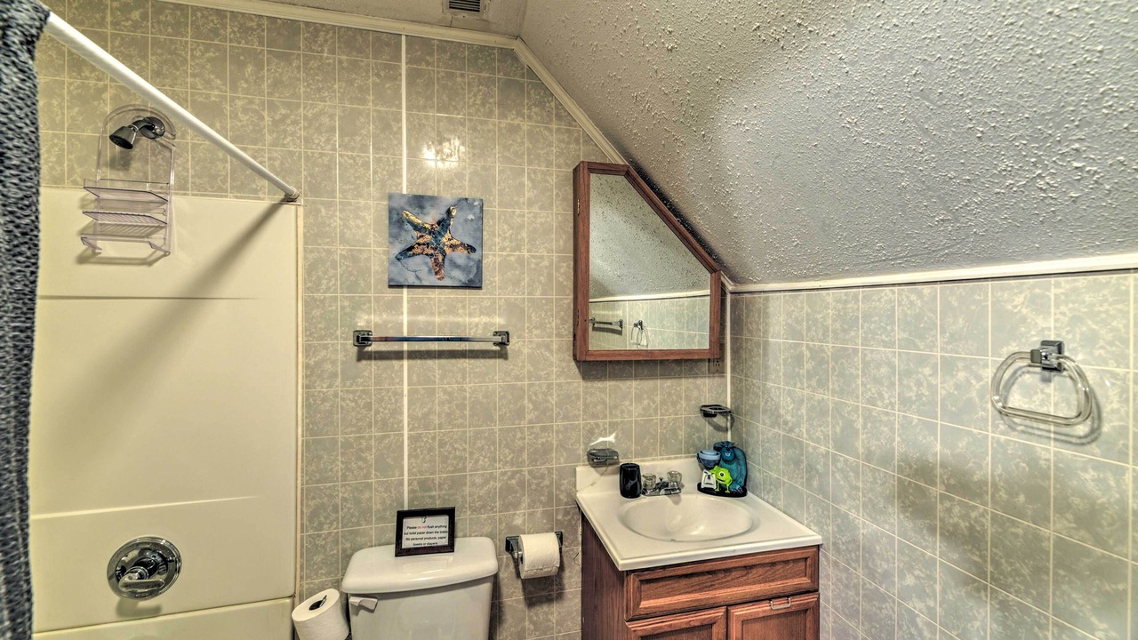 Photo of Bathroom in Myrick Estates