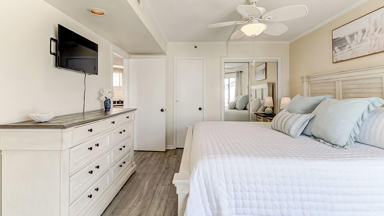 Photo of Bedroom in Wrightsville Beach
