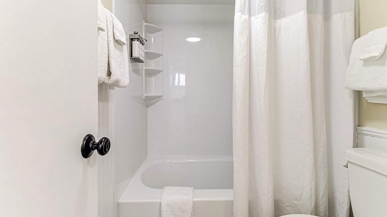 Photo of Bathroom in Wrightsville Beach